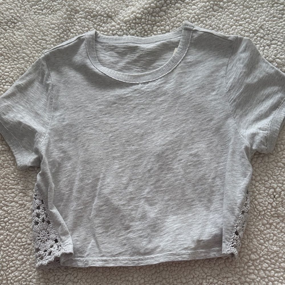 Aerie Cropped Open back Tie Back T-shirt Size M Grey NWT